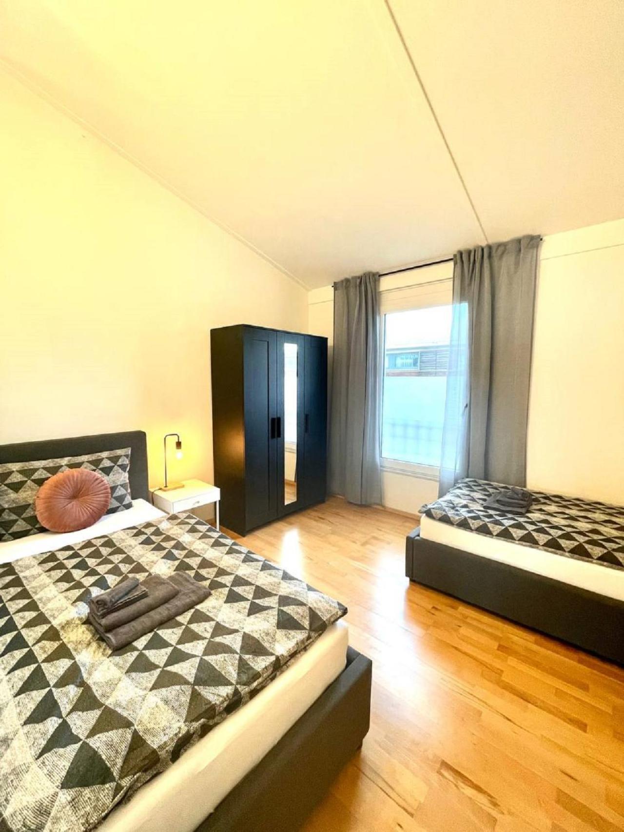 Geraeumiges Ferienhaus In Koblenz Кобленц Екстериор снимка