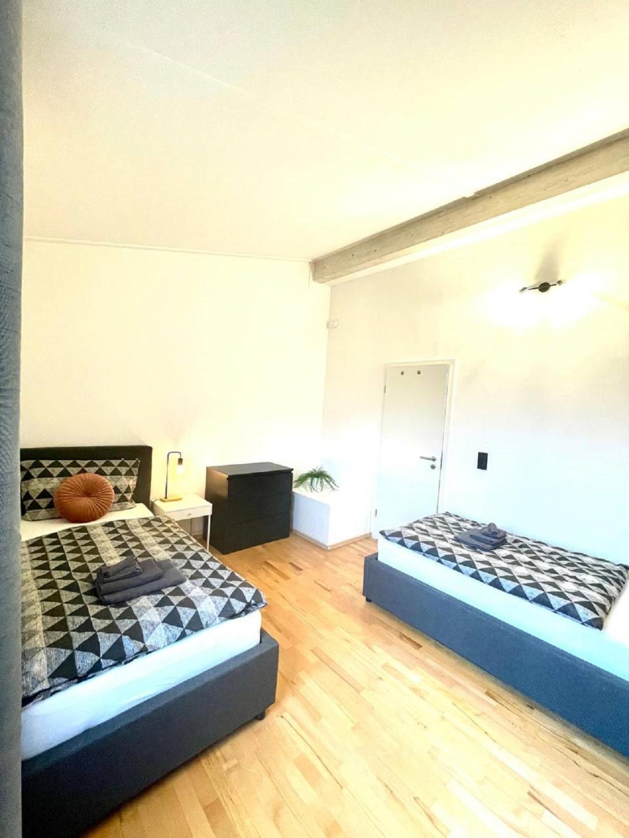 Geraeumiges Ferienhaus In Koblenz Кобленц Екстериор снимка