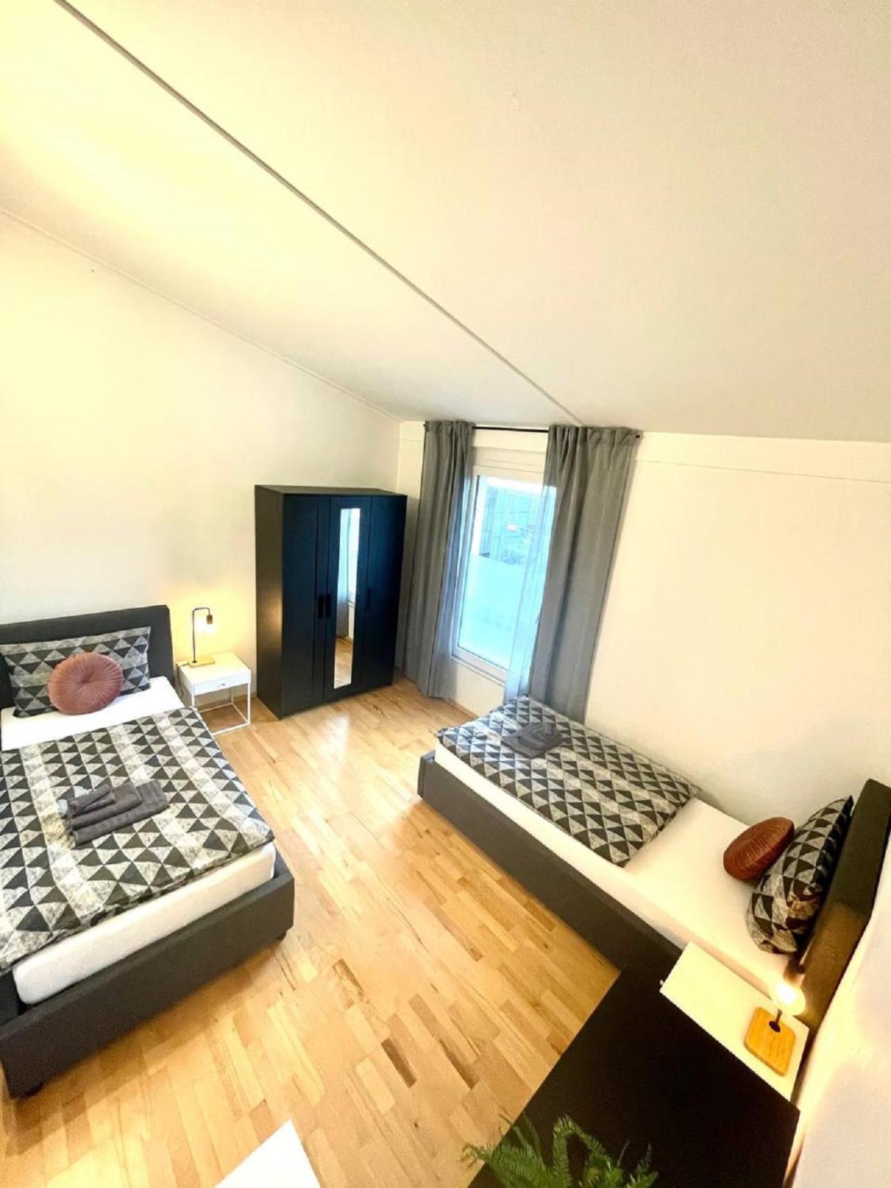 Geraeumiges Ferienhaus In Koblenz Кобленц Екстериор снимка