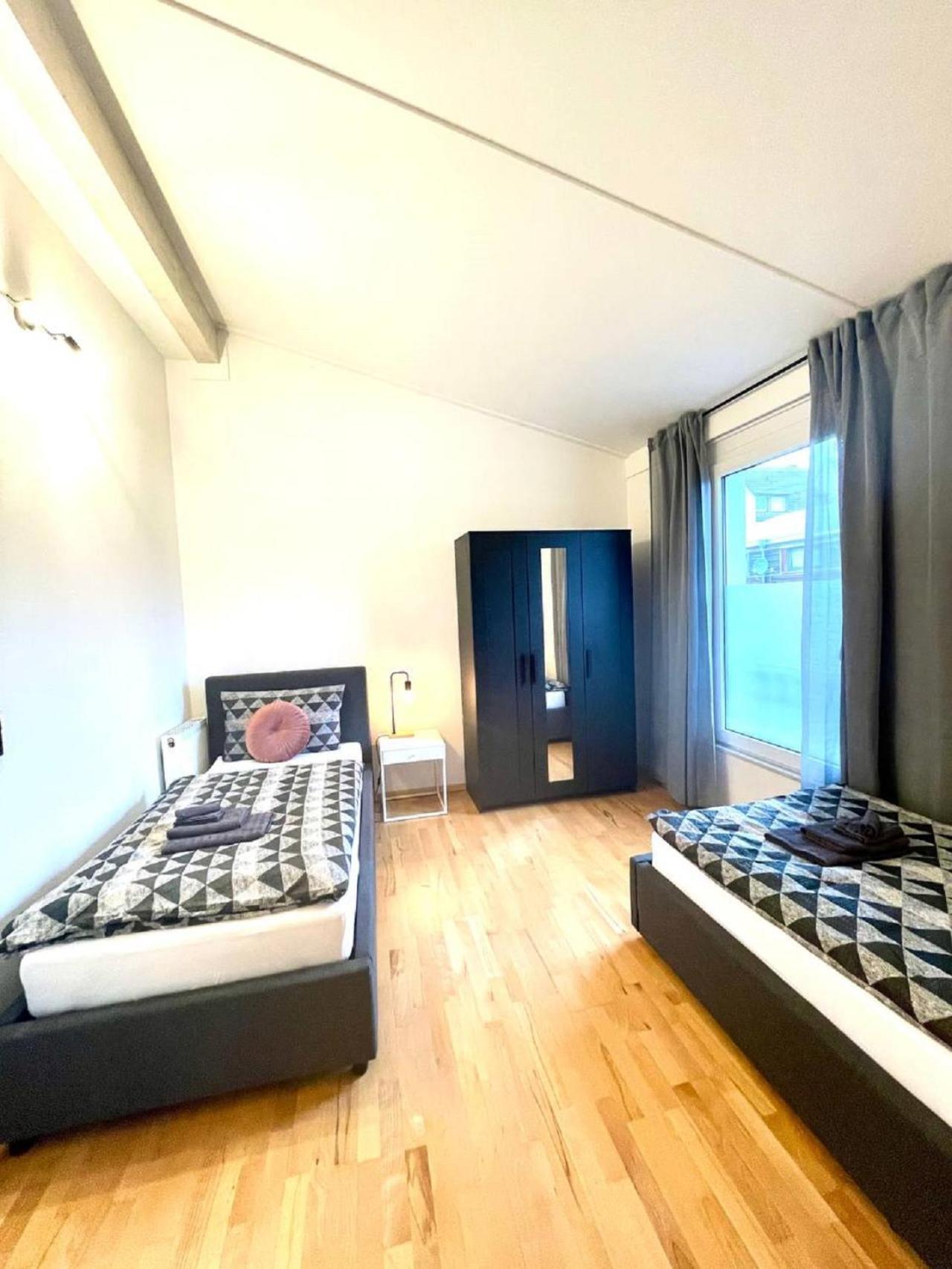 Geraeumiges Ferienhaus In Koblenz Кобленц Екстериор снимка